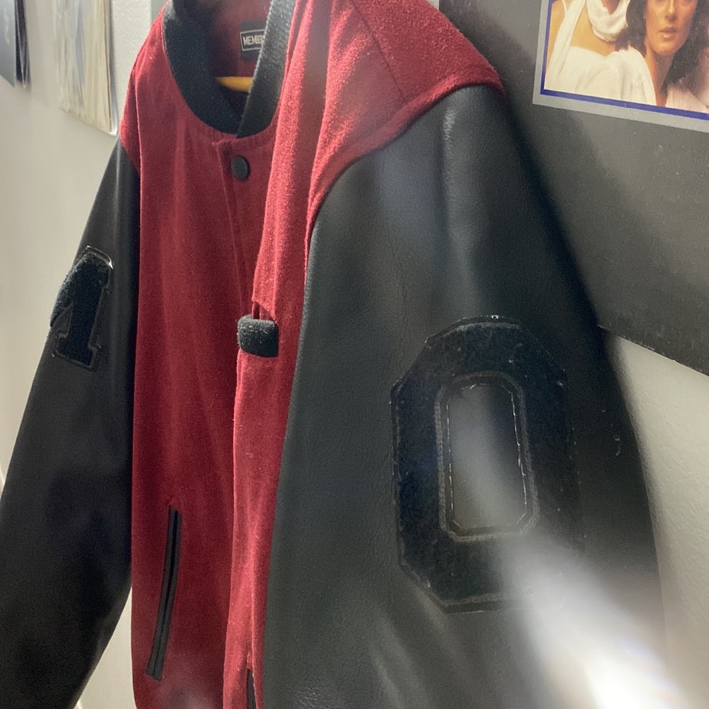 Member’s only Varsity Jacket - Picture 4 of 5